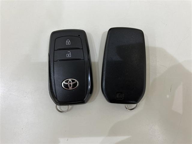 ヤリス X メモリーナビ バックカメラ 衝突被害軽減システム ETC(28枚目)