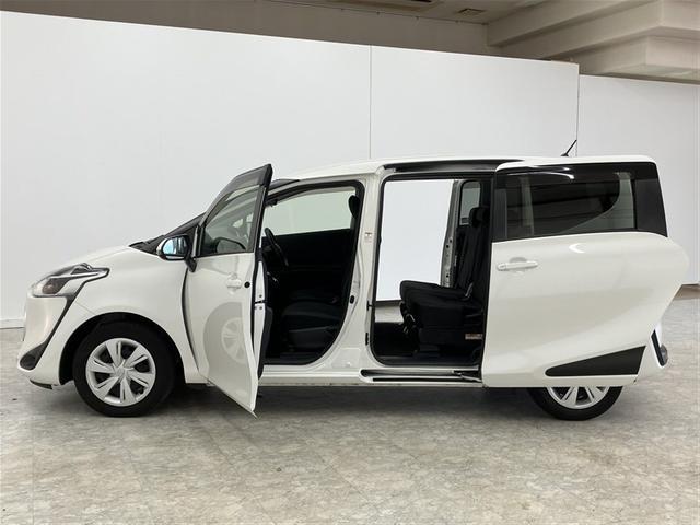 シエンタ X 衝突被害軽減システム ETC ドラレコ 電動スライドドア ウオークスルー 乗車定員7人 3列シート(31枚目)