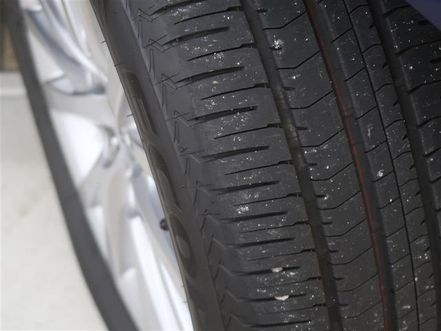 マークＸ プレミアム　Ｆｏｕｒ　４ＷＤ　フルセグ　メモリーナビ　ＤＶＤ再生　バックカメラ　ＥＴＣ　ＨＩＤヘッドライト（17枚目）