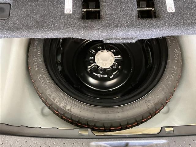 シエンタ Ｘ　衝突被害軽減システム　ドラレコ　電動スライドドア　ウオークスルー　乗車定員７人　３列シート　アイドリングストップ（25枚目）