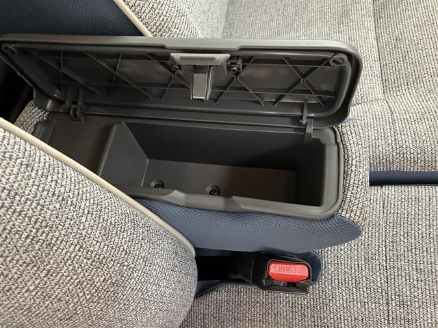 ムーヴキャンバス ストライプスＧ　衝突被害軽減システム　両側電動スライドドア　ＬＥＤヘッドランプ　スマートキー　オートエアコン　シートヒーター　ベンチシート　運転席／助手席エアバック　ステアリングスイッチ　ベンチシート（10枚目）