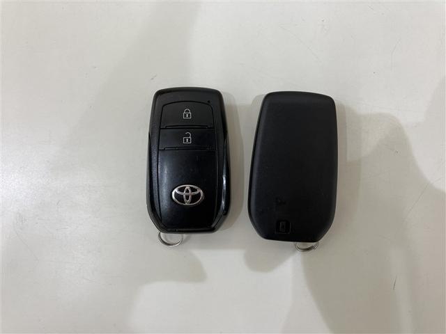 ヤリス X メモリーナビ バックカメラ 衝突被害軽減システム ETC(31枚目)