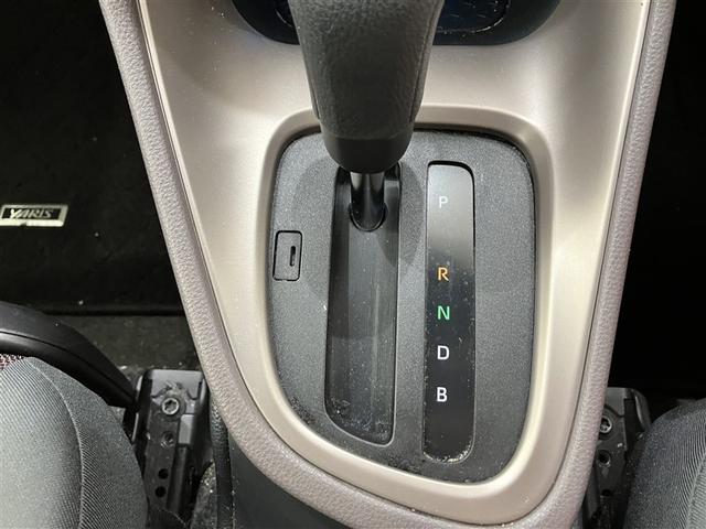 ヤリス G DVD再生 バックカメラ 衝突被害軽減システム ETC ドラレコ(16枚目)