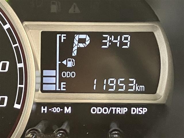 トヨタ認定中古車には１年間走行距離無制限の『ロングラン保証』がついています。年式は問わず、全国約５，０００ヶ所のトヨタのお店で保証修理を受けることができます。