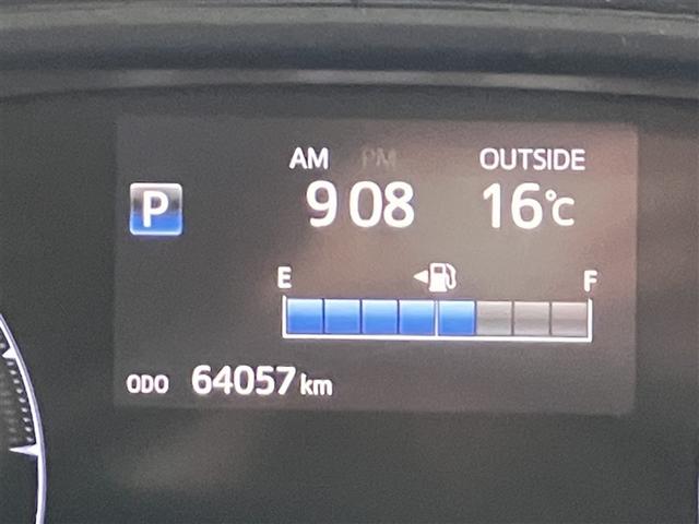 シエンタ ハイブリッドＧ　フルセグ　メモリーナビ　ＤＶＤ再生　バックカメラ　ＥＴＣ　ドラレコ　両側電動スライド　ＬＥＤヘッドランプ　ウオークスルー　乗車定員６人　３列シート（9枚目）