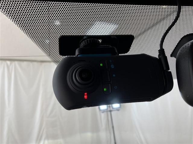 シエンタ ハイブリッドＧ　フルセグ　メモリーナビ　ＤＶＤ再生　バックカメラ　ＥＴＣ　ドラレコ　両側電動スライド　ＬＥＤヘッドランプ　ウオークスルー　乗車定員６人　３列シート（14枚目）