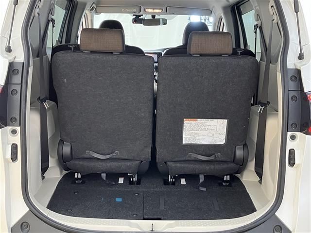 シエンタ ハイブリッドＧ　フルセグ　メモリーナビ　ＤＶＤ再生　バックカメラ　ＥＴＣ　ドラレコ　両側電動スライド　ＬＥＤヘッドランプ　ウオークスルー　乗車定員６人　３列シート（28枚目）