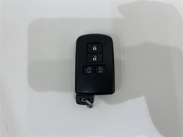 シエンタ ハイブリッドＧ　フルセグ　メモリーナビ　ＤＶＤ再生　バックカメラ　ＥＴＣ　ドラレコ　両側電動スライド　ＬＥＤヘッドランプ　ウオークスルー　乗車定員６人　３列シート（32枚目）