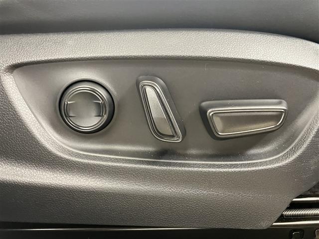 クラウンクロスオーバー Ｇアドバンスド・レザーパッケージ　革シート　４ＷＤ　フルセグ　バックカメラ　衝突被害軽減システム　ＥＴＣ　ドラレコ　ＬＥＤヘッドランプ（23枚目）