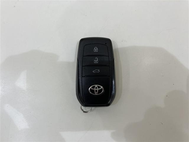 クラウンクロスオーバー Ｇアドバンスド・レザーパッケージ　革シート　４ＷＤ　フルセグ　バックカメラ　衝突被害軽減システム　ＥＴＣ　ドラレコ　ＬＥＤヘッドランプ（33枚目）