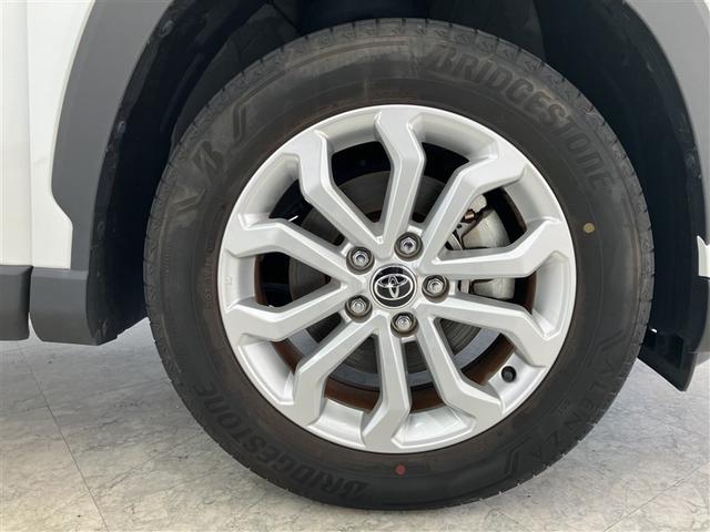 �y�����A���~�z�C�[���z�����Ȃ�ł͂̎Ԃƃ}�b�`�����f�U�C���I��������X�|�[�e�B�[�����ۗ������܂��B�T�C�Y���s�b�^���ŁA��v�Ȃ̂ő��s���\���\�������o���܂��B