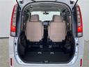 【トランクルーム】跳ね上げ式の３列目シートを収納すれば、とても広いトランクルームになります！家族でのキャンプも、友人とのゴルフも楽チンです♪こちらもクリーニング済みです。