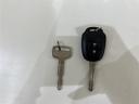 【キーレスエントリー】キーにドアのロック・アンロックボタンが付いてます。