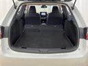 【トランクルーム】後部座席は６：４分割で可倒式ですので、荷室を広げ、趣味の道具もたくさん入りますし、ベビーカー、大きな買い物エコバックも入って便利です♪