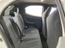 【後部座席】乗り心地良好です♪もちろんクリーニング済みですので清潔感があり気持ち良く乗っていただけます。