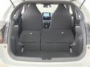 【トランクルーム】後部座席は６：４分割で可倒式ですので、荷室を広げ、趣味の道具もたくさん入りますし、ベビーカー、大きな買い物エコバックも入って便利です♪