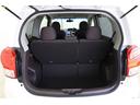 【トランクルーム】後部座席は6:4分割で可倒式ですので、荷室を広げ、趣味の道具もたくさん入りますし、ベビーカー、大きな買い物エコバックも入って便利です♪