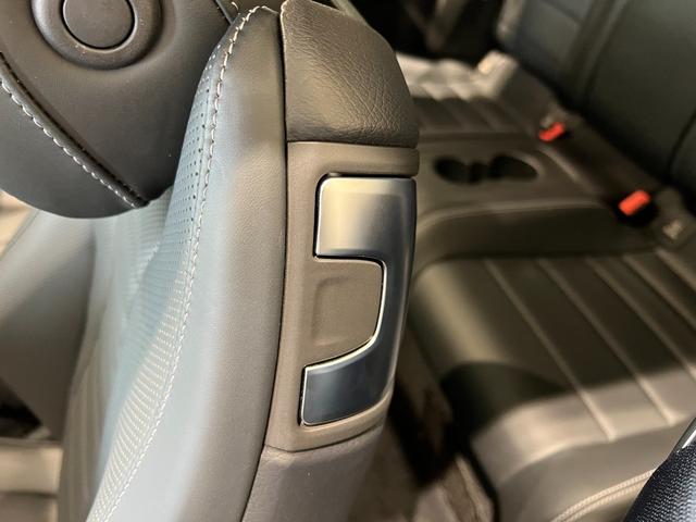 E300 クーペ スポーツ レーダーセーフティパッケージ エクスクルーシブパッケージ エアバランスパッケージ リラクゼーション機能 パノラミックスライディングルーフ Burmester 正規ディーラー認定中古車 2年保証(34枚目)