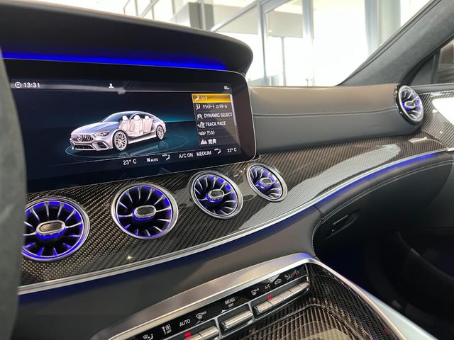 63 S 4マチック+ レーダーセーフティパッケージ AMGパフォーマンスパッケージ AMGカーボンパッケージ ガラススライディングルーフ Burmester 正規ディーラー認定中古車 2年保証(45枚目)