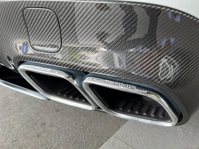 63 S 4マチック+ レーダーセーフティパッケージ AMGパフォーマンスパッケージ AMGカーボンパッケージ ガラススライディングルーフ Burmester 正規ディーラー認定中古車 2年保証(71枚目)