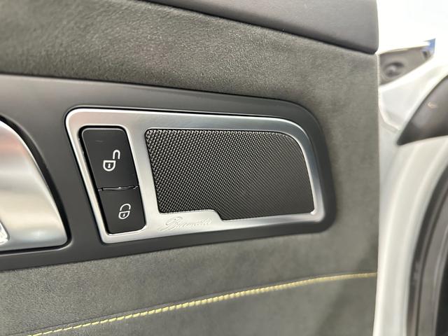 ＧＴ Ｒ　ＡＭＧパフォーマンスシートＰ　ＡＭＧインテリアナイトＰ　ＡＭＧカーボンセラミックブレーキ　Ｂｕｒｍｅｓｔｅｒ　パワーシート　シートヒーター　１９／２０ＡＷ　正規ディーラー認定中古車　１年保証（23枚目）