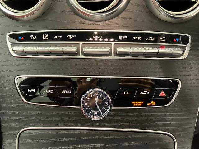 Ｃクラス Ｃ２００アバンギャルド　ＡＭＧライン　レザーエクスクルーシブパッケージ　ＳＲ　Ｂｕｒｍｅｓｔｅｒ　赤革シート　ＨＵＤ　メモリー付きパワーシート　シートヒーター　本革巻ステアリング　ＥＴＣ　１８ＡＷ　正規ディーラー認定中古車　１年保証（52枚目）