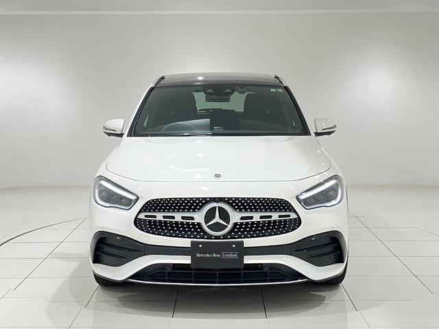 ＧＬＡ２００ｄ　４マチック　ＡＭＧライン　１オーナー　ＳＲ　全周囲カメラ　レザーーＤＩＮＡＭＩＣＡシート　メモリー付きパワーシート　シートヒーター　本革巻スポーツステアリング　アンビエントライト　１９ＡＷ　正規ディーラー認定中古車　２年保証(6枚目)