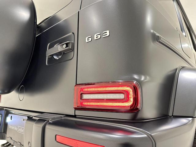 Ｇクラス Ｇ６３　１オーナー　ＡＭＧカーボンファイバーインテリアトリム　Ｇ　ｍａｎｕｆａｋｕｔｕｒプログラムプラス　アダプティブダンピングシステム　ＳＲ　Ｂｕｒｍｅｓｔｅｒ　２１ＡＷ　正規ディーラー認定中古車　２年保証（17枚目）