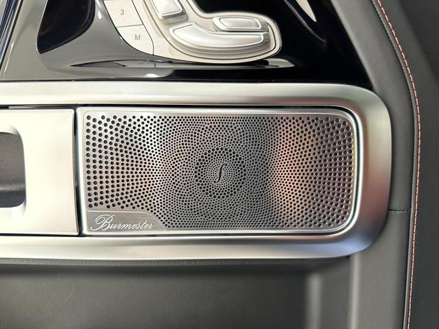 Ｇクラス Ｇ６３　１オーナー　ＡＭＧカーボンファイバーインテリアトリム　Ｇ　ｍａｎｕｆａｋｕｔｕｒプログラムプラス　アダプティブダンピングシステム　ＳＲ　Ｂｕｒｍｅｓｔｅｒ　２１ＡＷ　正規ディーラー認定中古車　２年保証（29枚目）