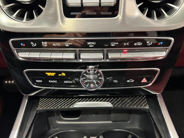 Ｇクラス Ｇ６３　１オーナー　ＡＭＧカーボンファイバーインテリアトリム　Ｇ　ｍａｎｕｆａｋｕｔｕｒプログラムプラス　アダプティブダンピングシステム　ＳＲ　Ｂｕｒｍｅｓｔｅｒ　２１ＡＷ　正規ディーラー認定中古車　２年保証（52枚目）