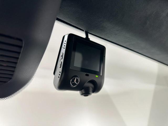 Ｇクラス Ｇ６３　１オーナー　ＡＭＧカーボンファイバーインテリアトリム　Ｇ　ｍａｎｕｆａｋｕｔｕｒプログラムプラス　アダプティブダンピングシステム　ＳＲ　Ｂｕｒｍｅｓｔｅｒ　２１ＡＷ　正規ディーラー認定中古車　２年保証（61枚目）