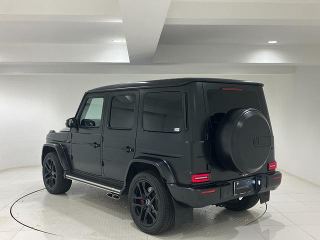 Ｇクラス Ｇ６３　１オーナー／カーボンインテリアＰ／ナイトＰ／Ｇ　ｍａｎｕｆａｋｕｔｕｒプログラムプラス／ＡＭＧパフォーマンスステアリング／ナッパレザーシート／シートベンチレーション／ＳＲ／Ｂｕｒｍｅｓｔｅｒ／２２ＡＷ（4枚目）