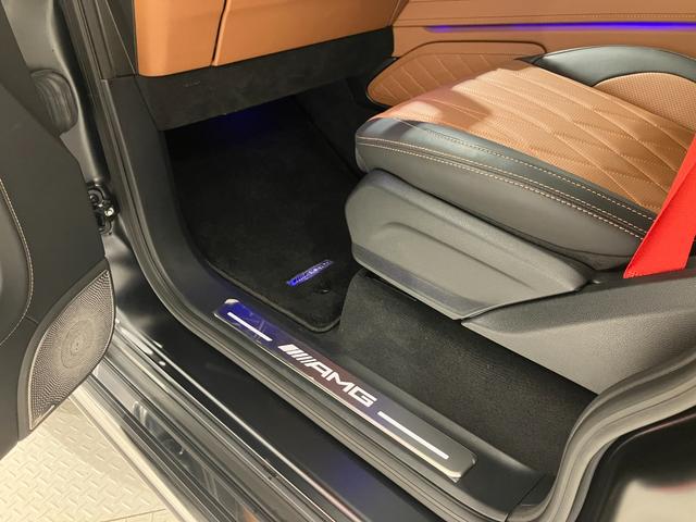 Ｇクラス Ｇ６３　１オーナー／カーボンインテリアＰ／ナイトＰ／Ｇ　ｍａｎｕｆａｋｕｔｕｒプログラムプラス／ＡＭＧパフォーマンスステアリング／ナッパレザーシート／シートベンチレーション／ＳＲ／Ｂｕｒｍｅｓｔｅｒ／２２ＡＷ（27枚目）
