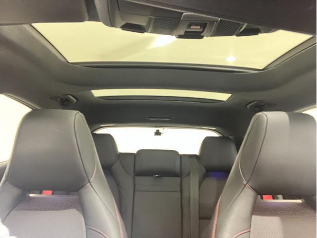 ＧＬＡクラス ＧＬＡ４５　４マチック　右ハンドル／カルサイトホワイト／レーダーセーフティパッケージ／バックモニター／パークトロニックセンサー／黒革シート／シートヒーター／ＡＭＧ１９ＡＷ／正規ディーラー認定中古車／２年保証（8枚目）