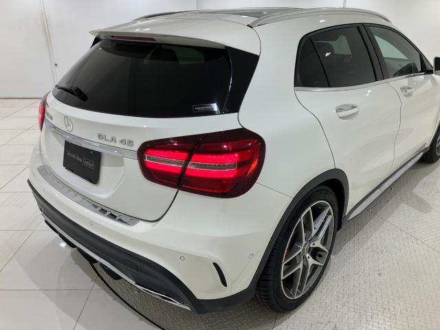 ＧＬＡクラス ＧＬＡ４５　４マチック　右ハンドル／カルサイトホワイト／レーダーセーフティパッケージ／バックモニター／パークトロニックセンサー／黒革シート／シートヒーター／ＡＭＧ１９ＡＷ／正規ディーラー認定中古車／２年保証（23枚目）
