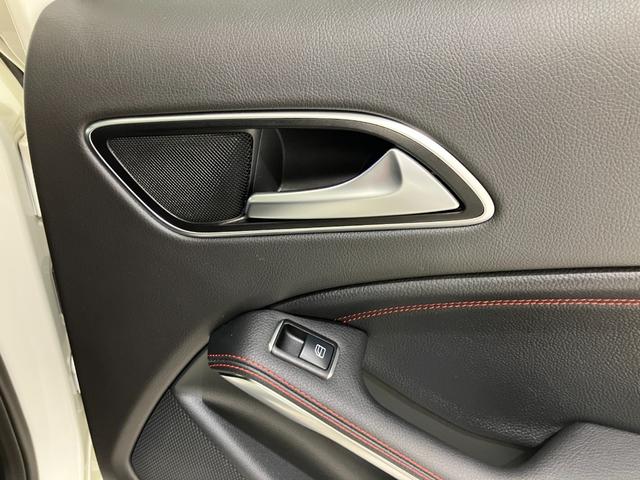 ＧＬＡクラス ＧＬＡ４５　４マチック　右ハンドル／カルサイトホワイト／レーダーセーフティパッケージ／バックモニター／パークトロニックセンサー／黒革シート／シートヒーター／ＡＭＧ１９ＡＷ／正規ディーラー認定中古車／２年保証（49枚目）