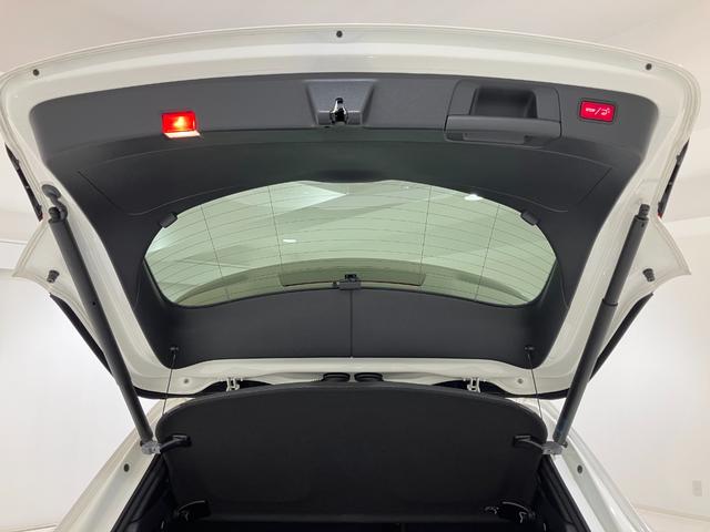 ＧＬＡクラス ＧＬＡ４５　４マチック　右ハンドル／カルサイトホワイト／レーダーセーフティパッケージ／バックモニター／パークトロニックセンサー／黒革シート／シートヒーター／ＡＭＧ１９ＡＷ／正規ディーラー認定中古車／２年保証（55枚目）