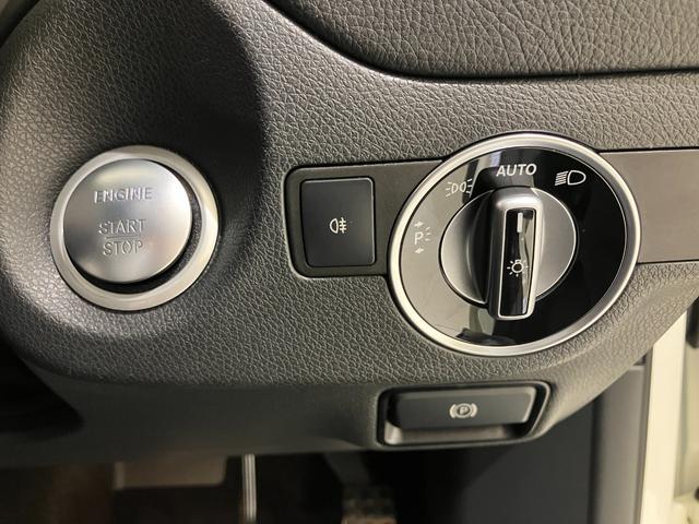ＧＬＡクラス ＧＬＡ４５　４マチック　右ハンドル／カルサイトホワイト／レーダーセーフティパッケージ／バックモニター／パークトロニックセンサー／黒革シート／シートヒーター／ＡＭＧ１９ＡＷ／正規ディーラー認定中古車／２年保証（71枚目）