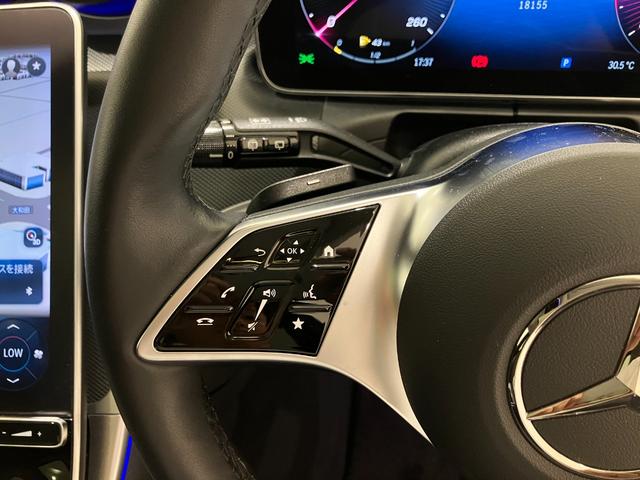 Ｃクラスオールテレイン Ｃ２２０ｄ　４マチック　オールテレイン　右ハンドル／オパリスホワイト／ワンオーナー／レザーエクスクルーシブパッケージ／パノラミックＳＲ／ＨＵＤ／３６０°カメラ／メモリー付きパワーシート／シートヒーター／正規ディーラー認定中古車／二年保証（18枚目）