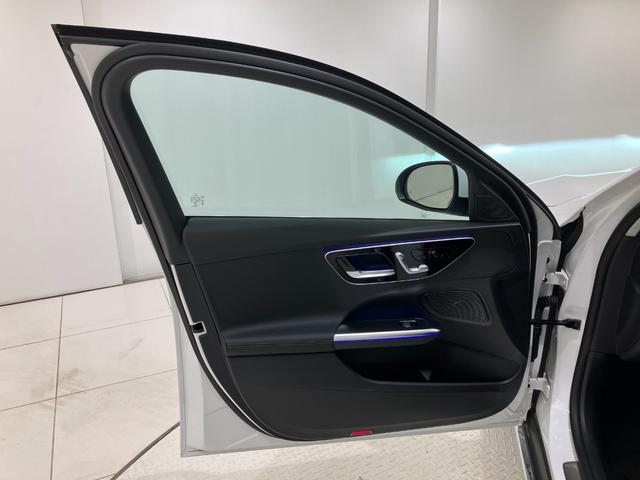 Ｃクラスオールテレイン Ｃ２２０ｄ　４マチック　オールテレイン　右ハンドル／オパリスホワイト／ワンオーナー／レザーエクスクルーシブパッケージ／パノラミックＳＲ／ＨＵＤ／３６０°カメラ／メモリー付きパワーシート／シートヒーター／正規ディーラー認定中古車／二年保証（34枚目）