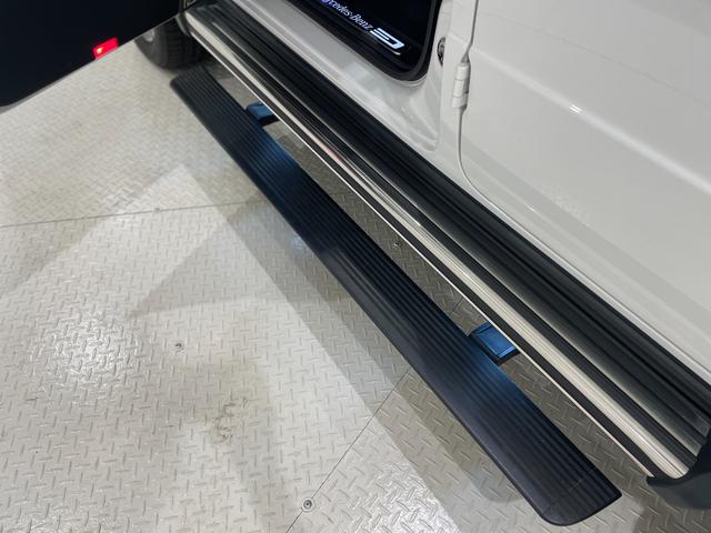 Gクラス G450d ローンチエディション 1オーナ/サンルーフ/Gマヌファクトゥーアエディション/オートステップ/Burumester/ドライブレコーダー/純正ナビゲーション/温冷機能付きカップホルダー認定中古車/2年保証(13枚目)