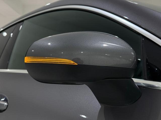 ＣＬＡクラス ＣＬＡ１８０　ＡＭＧライン　右ハンドル／セレナイトグレー／メモリー付きパワーシート／シートヒーター／アンビエントライト／正規ディーラー認定中古車／二年保証（18枚目）