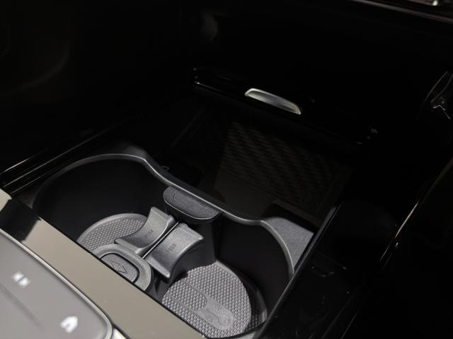 ＣＬＡクラス ＣＬＡ１８０　ＡＭＧライン　右ハンドル／セレナイトグレー／メモリー付きパワーシート／シートヒーター／アンビエントライト／正規ディーラー認定中古車／二年保証（48枚目）