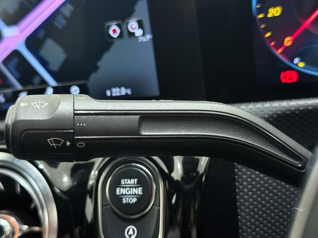 ＣＬＡクラス ＣＬＡ１８０　ＡＭＧライン　右ハンドル／セレナイトグレー／メモリー付きパワーシート／シートヒーター／アンビエントライト／正規ディーラー認定中古車／二年保証（52枚目）