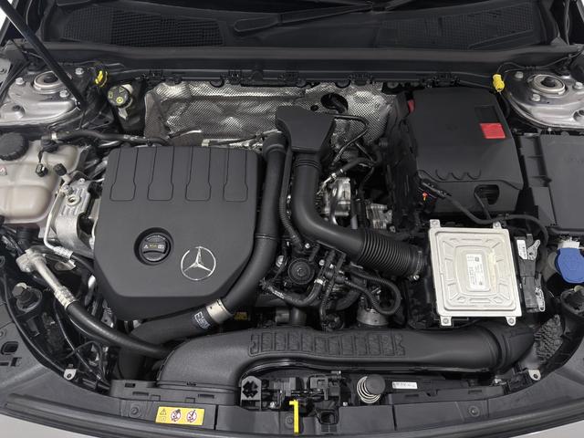 ＣＬＡクラス ＣＬＡ１８０　ＡＭＧライン　右ハンドル／セレナイトグレー／メモリー付きパワーシート／シートヒーター／アンビエントライト／正規ディーラー認定中古車／二年保証（55枚目）