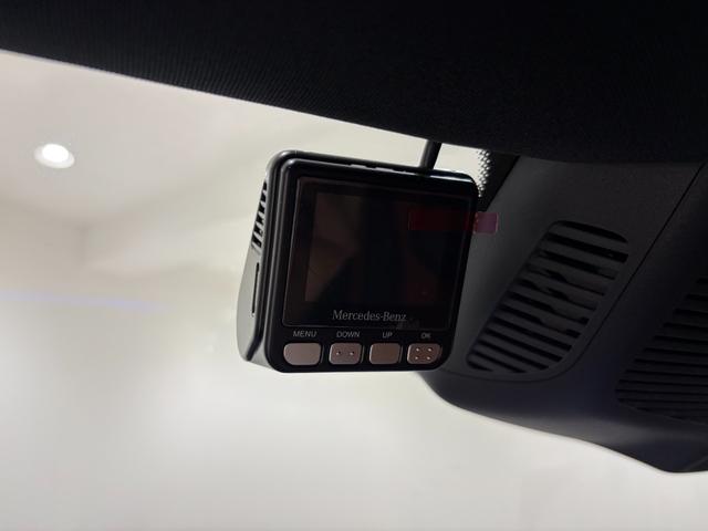 Ｃクラス Ｃ４３　４マチック　ワンオーナー／右ハンドル／イリジウムシルバー／ＨＵＤ／Ｂｕｒｍｅｓｔｅｒ／ベンチレーション／パノラミックスライディングルーフ／ドラレコ／正規ディーラー認定中古車／二年保証（11枚目）