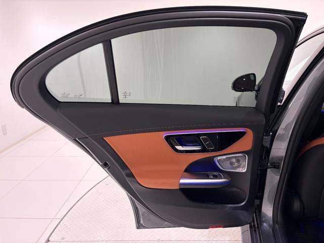Ｃクラス Ｃ４３　４マチック　ワンオーナー／右ハンドル／イリジウムシルバー／ＨＵＤ／Ｂｕｒｍｅｓｔｅｒ／ベンチレーション／パノラミックスライディングルーフ／ドラレコ／正規ディーラー認定中古車／二年保証（41枚目）