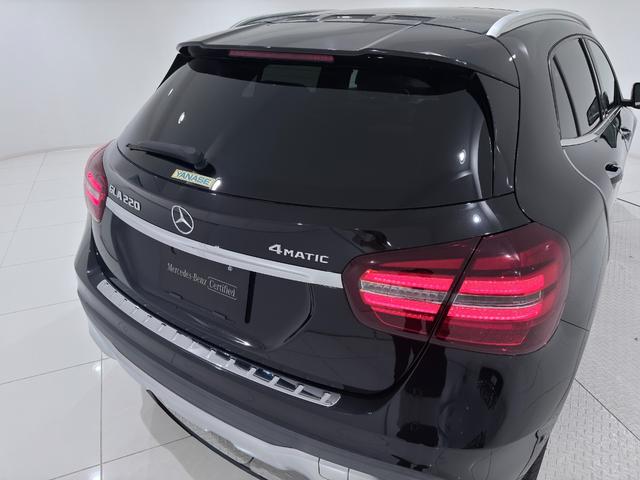 GLAクラス GLA220 4マチック ワンオーナー/右ハンドル/コスモスブラック/本革/シートヒーター/パノラミックスライディングルーフ/ドラレコ/正規ディーラー認定中古車/二年保証(19枚目)