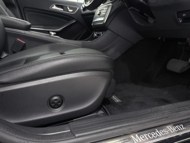 GLAクラス GLA220 4マチック ワンオーナー/右ハンドル/コスモスブラック/本革/シートヒーター/パノラミックスライディングルーフ/ドラレコ/正規ディーラー認定中古車/二年保証(29枚目)