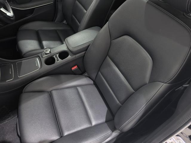 GLAクラス GLA220 4マチック ワンオーナー/右ハンドル/コスモスブラック/本革/シートヒーター/パノラミックスライディングルーフ/ドラレコ/正規ディーラー認定中古車/二年保証(33枚目)